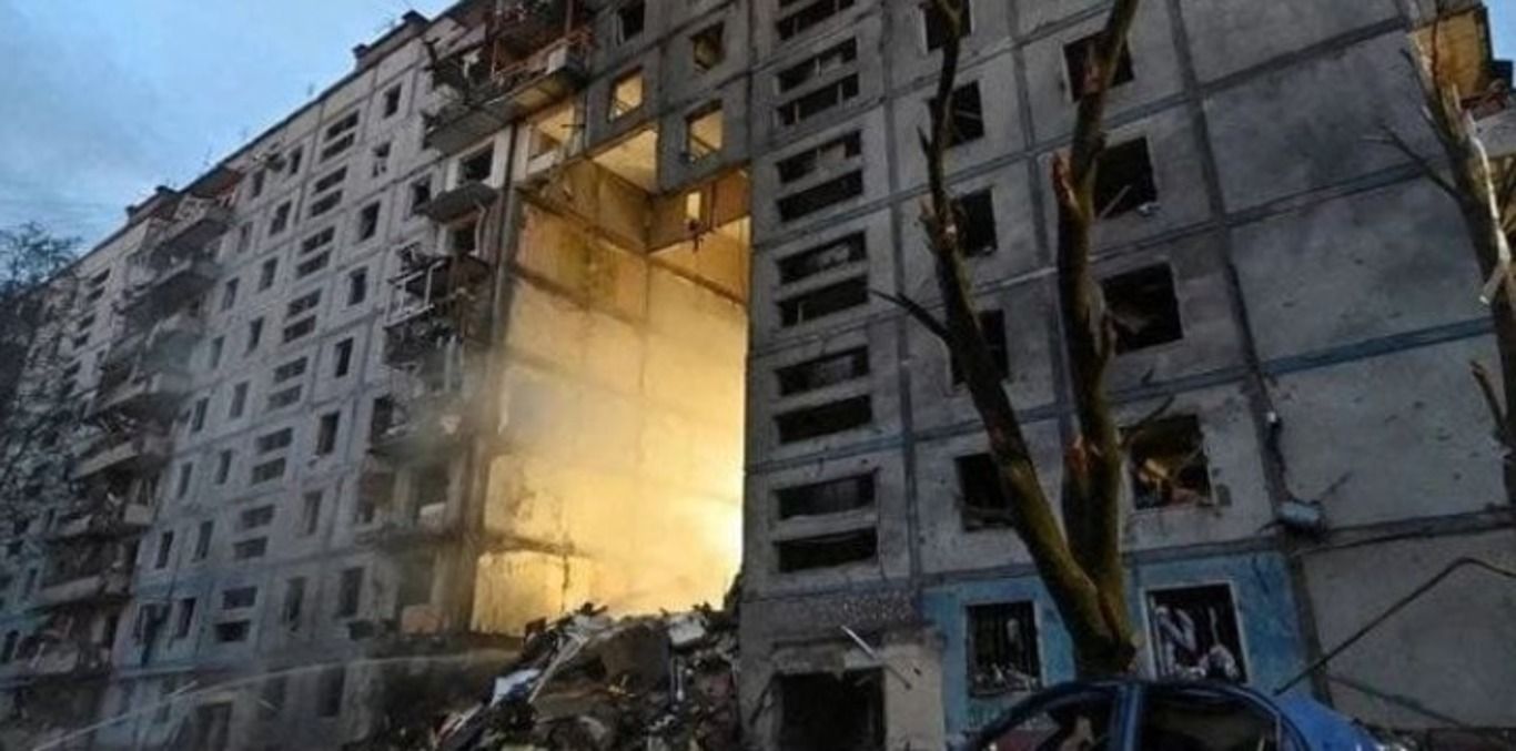 Разрушенный дом в Запорожье Разрушенный дом в Запорожье