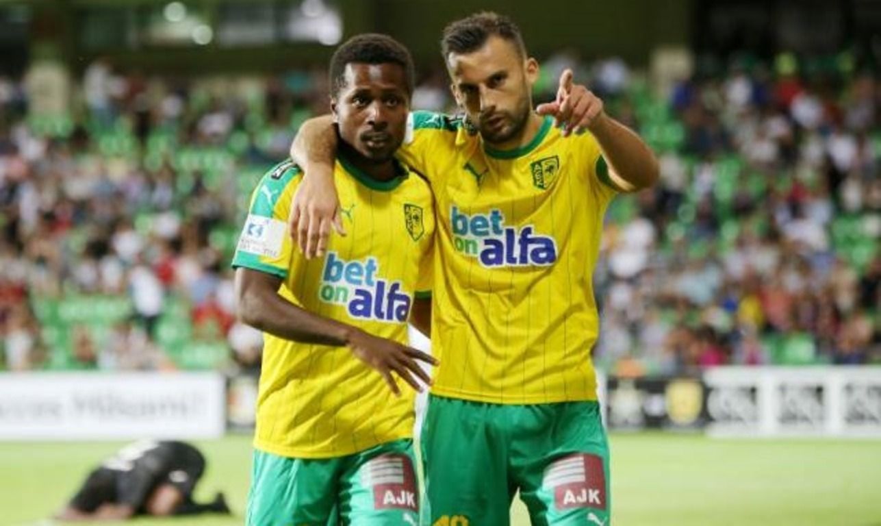 АЭК уверенно переигрывает Динамо АЭК уверенно переигрывает Динамо