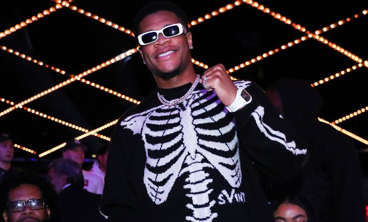 Ломаченко – Ортис – Хейни и Лопес приехали на бой в Нью-Йорк – фото и видео Ломаченко – Ортис – Хейни и Лопес приехали на бой в Нью-Йорк – фото и видео