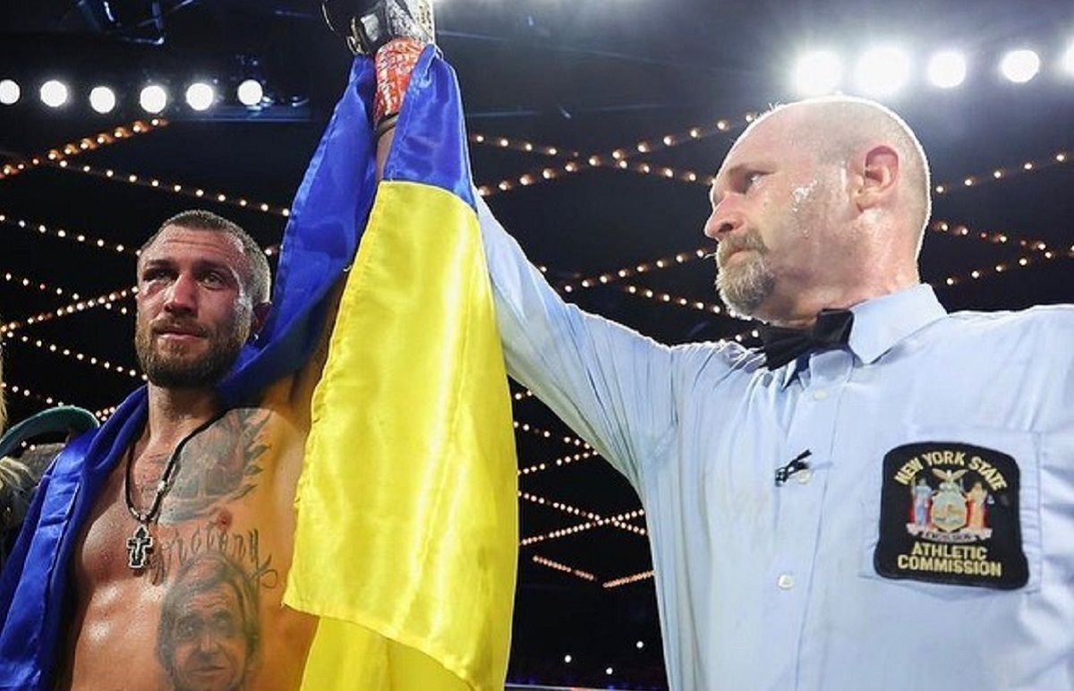 Ломаченко – Ортіс – як українець після перемоги повернув пояс супернику – відео Ломаченко – Ортіс – як українець після перемоги повернув пояс супернику – відео