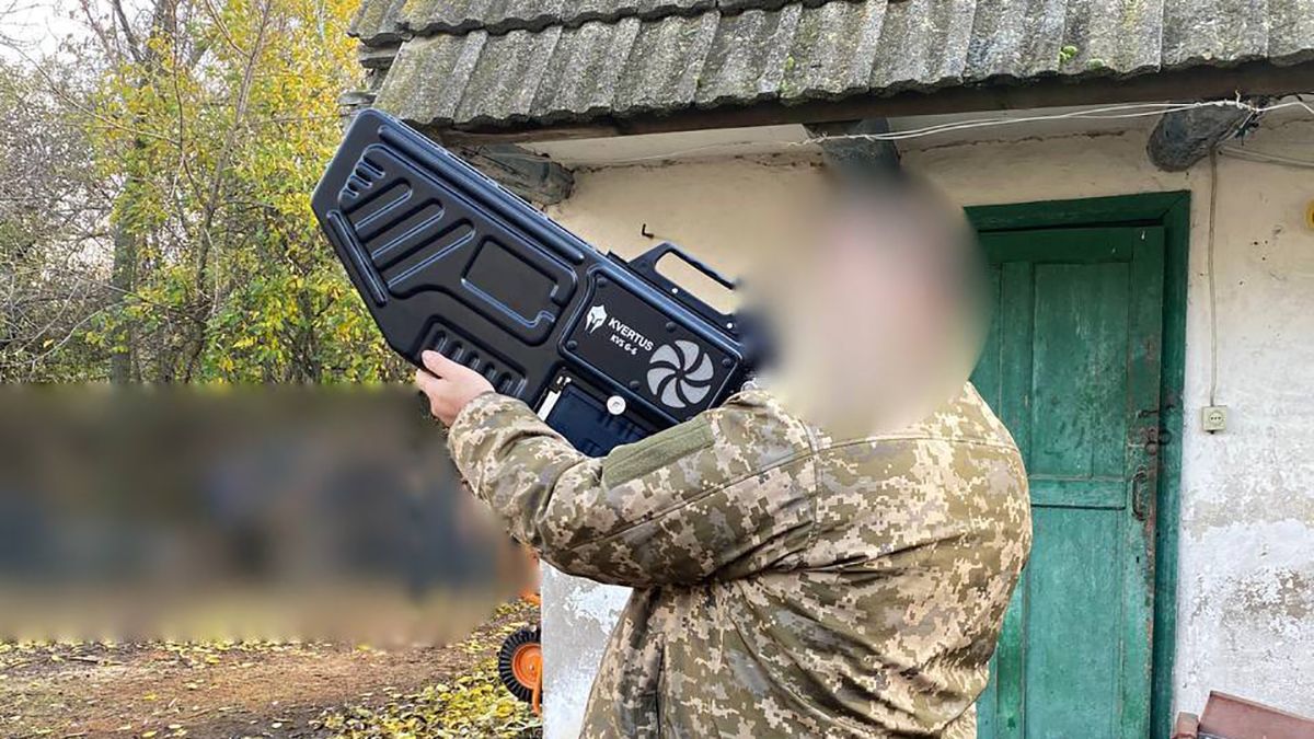 Favbet Foundation передал ВСУ антидронную винтовку