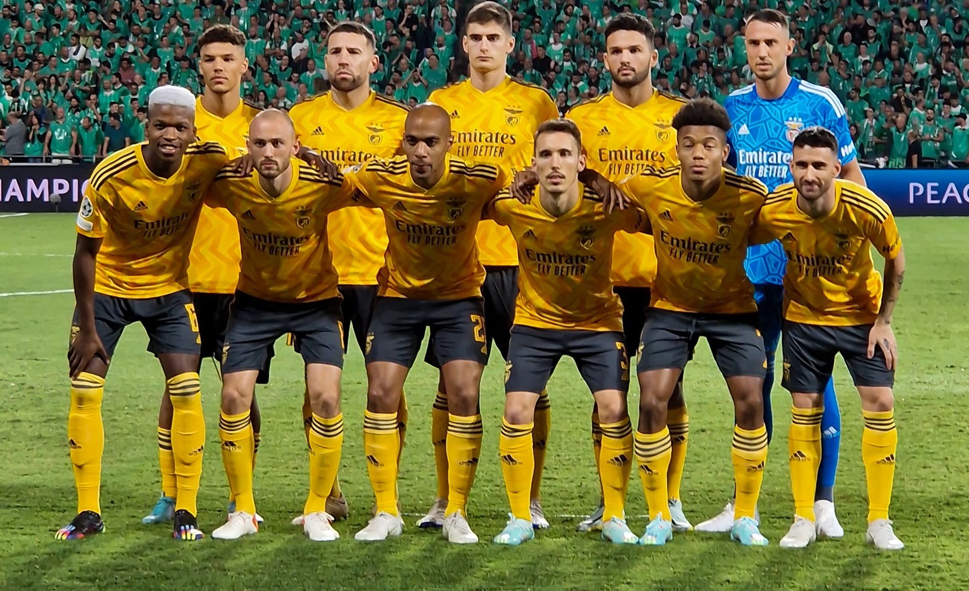 Бенфика разнесла Маккаби Бенфика разнесла Маккаби