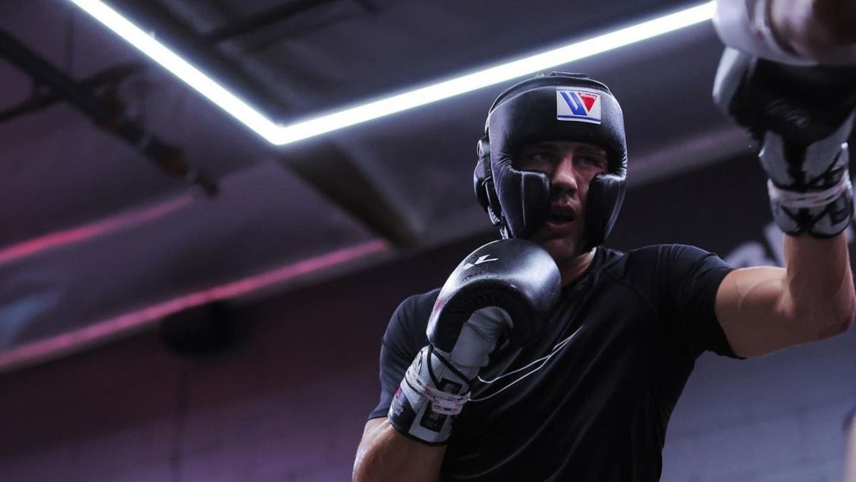 Олександр Гвоздик Олександр Гвоздик