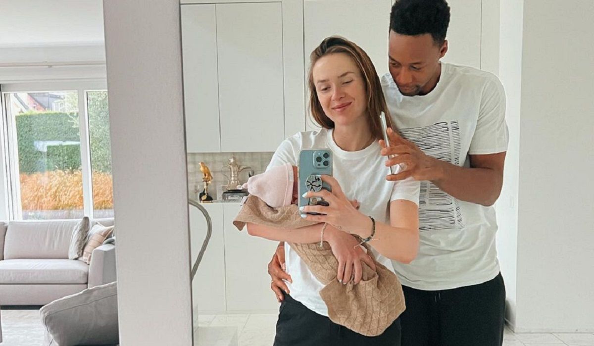 Элина Свитолина выложила семейные фото с мужем Гаэлем Монфисом и дочерью Скай Элина Свитолина выложила семейные фото с мужем Гаэлем Монфисом и дочерью Скай