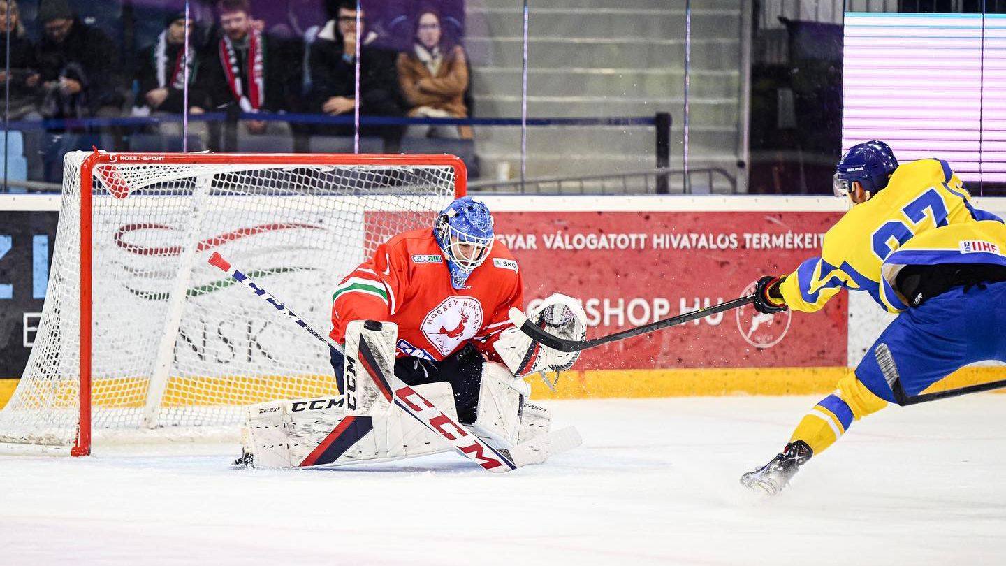 Перемогли непоступливих господарів: збірна України з хокею стала третьою на Меморіалі Шаркозі Перемогли непоступливих господарів: збірна України з хокею стала третьою на Меморіалі Шаркозі