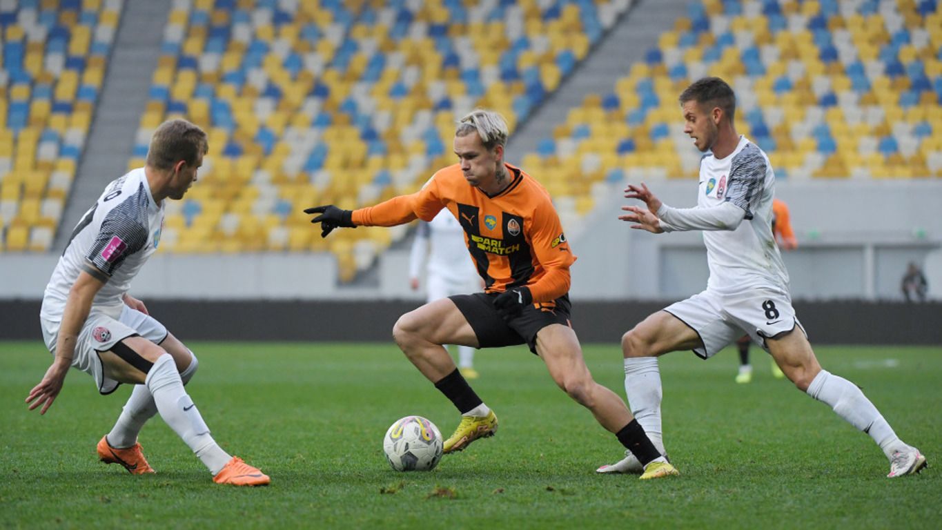 Шахтер потерял очки в игре с Зарей Шахтер потерял очки в игре с Зарей