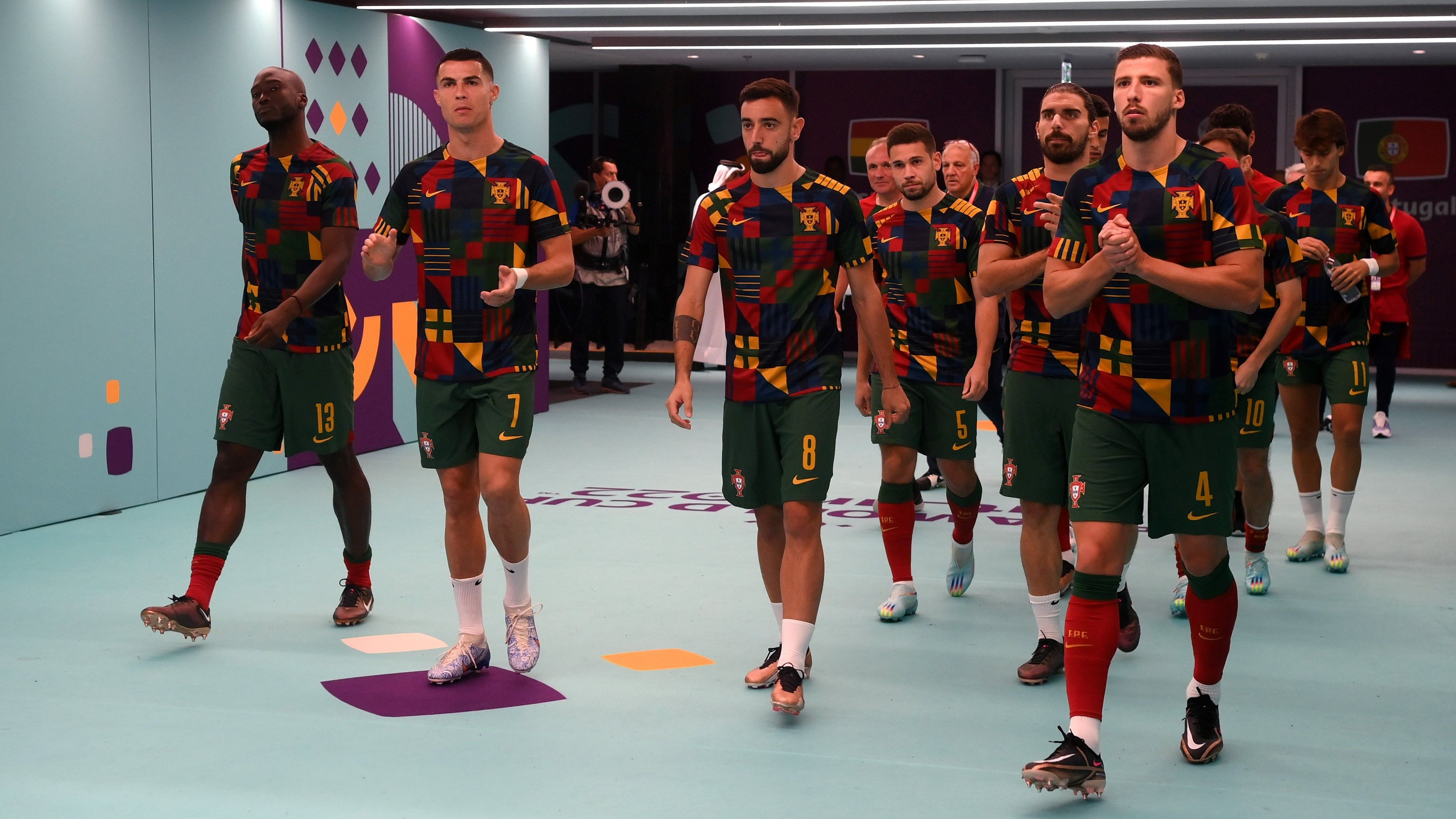 Захисник збірної Португалії зламав ребра на тренуванні, йому вже присвячують наступні перемоги Захисник збірної Португалії зламав ребра на тренуванні, йому вже присвячують наступні перемоги