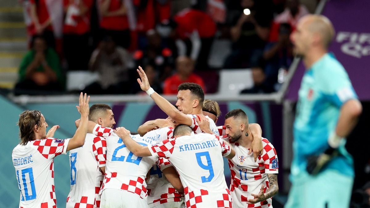 Хорваты празднуют второй гол в ворота Канады