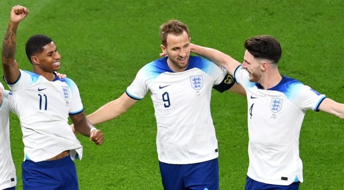 Збірна Англії розгромила Уельс Збірна Англії розгромила Уельс