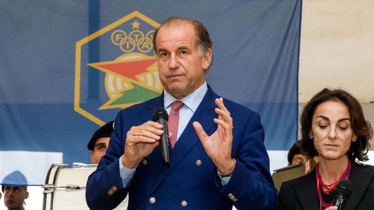 Лучано Росси сменил россиянина Лисина Лучано Росси сменил россиянина Лисина