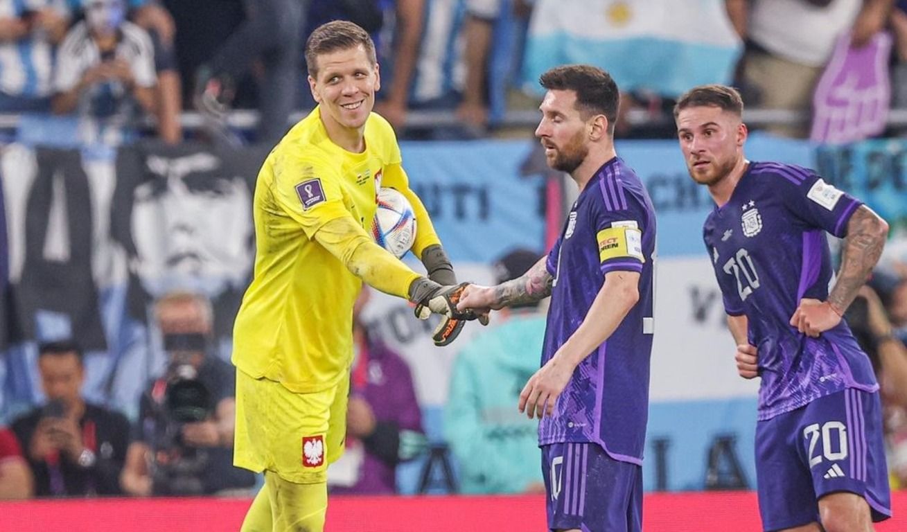 Войцех Щенсны отразил пенальти от Лионеля Месси. Войцех Щенсны отразил пенальти от Лионеля Месси.