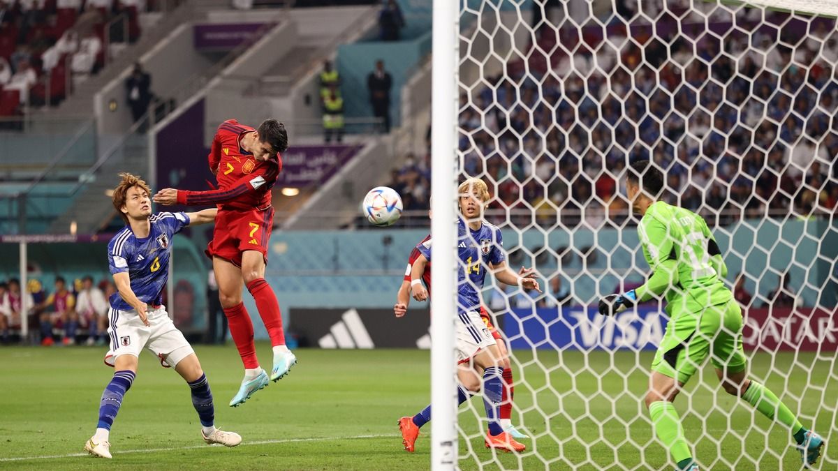 Мората отличился в дебюте матча с Японией Мората отличился в дебюте матча с Японией