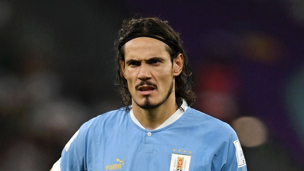 Кавани недоволен выступлением на ЧМ-2022 Кавани недоволен выступлением на ЧМ-2022