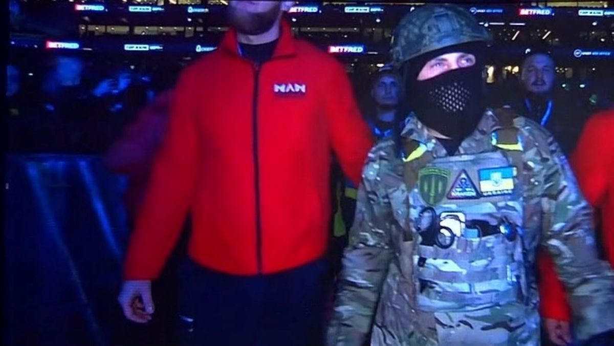 Выход Бениса Беринчика Выход Бениса Беринчика