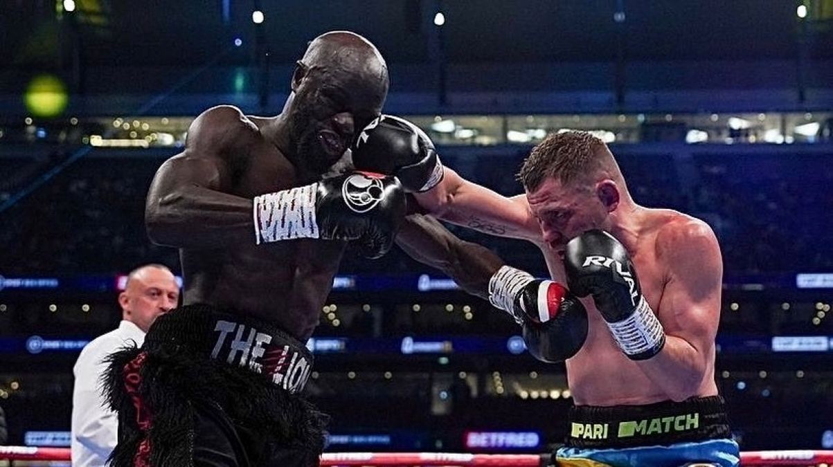 Берінчик переміг Менді Берінчик переміг Менді