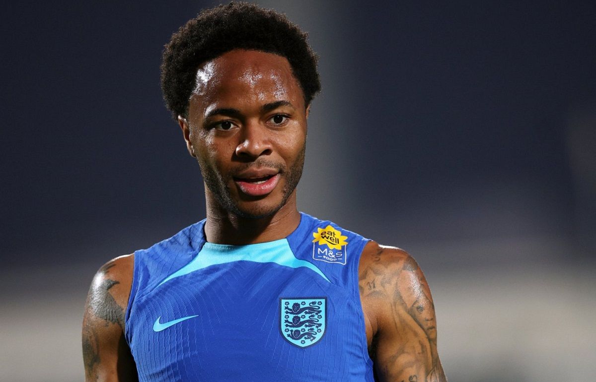 Дом Стерлинга ограбили во время ЧМ-2022 – футболист покинул Катар Дом Стерлинга ограбили во время ЧМ-2022 – футболист покинул Катар