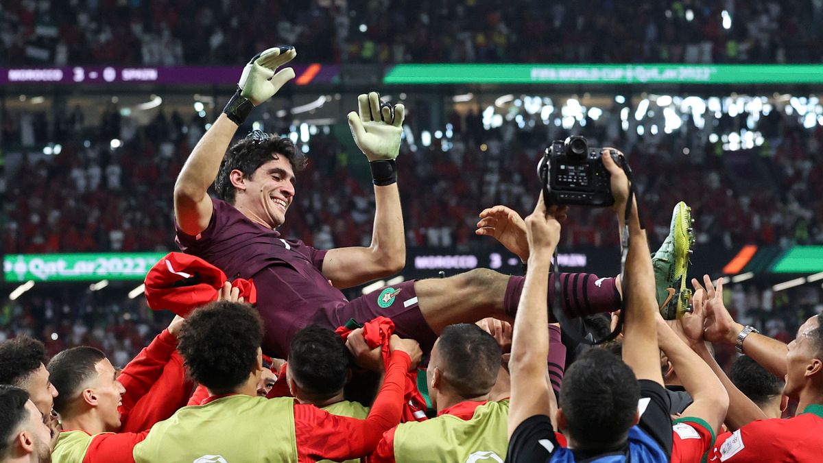 Яссин Буну – герой поединка 1/8 финала Яссин Буну – герой поединка 1/8 финала