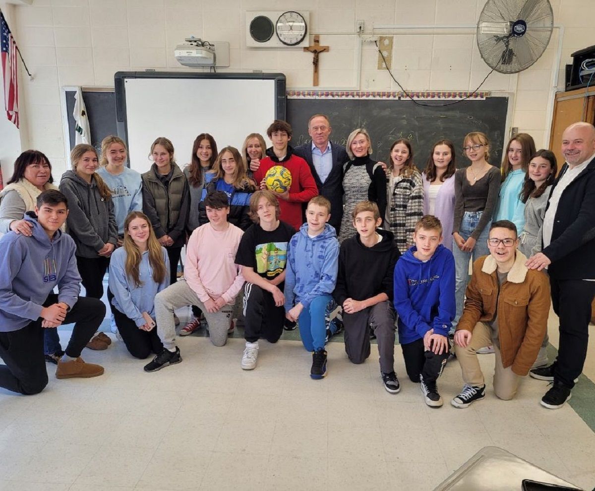 Александр Петраков встретился с украинскими детьми – фото и видео Александр Петраков встретился с украинскими детьми – фото и видео