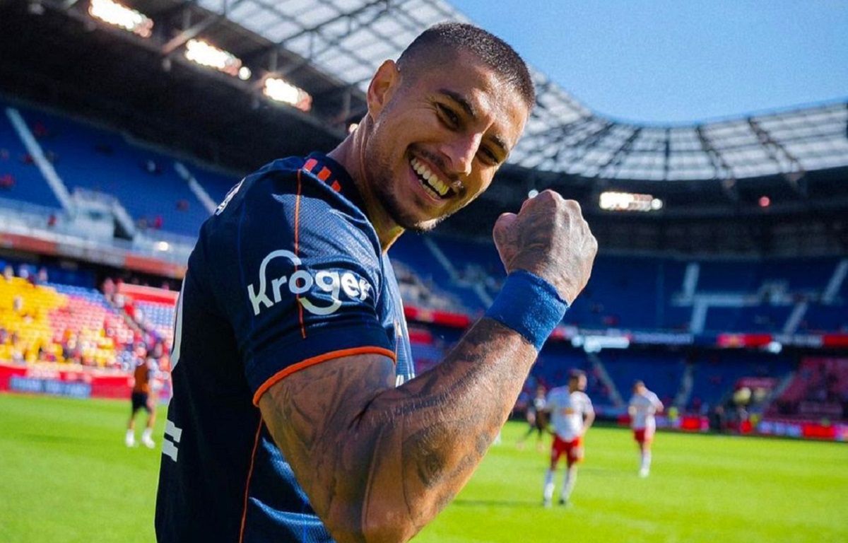 Рональд Матаррита подписался на соцсети Днепра-1 – он играл на ЧМ-2022 Рональд Матаррита подписался на соцсети Днепра-1 – он играл на ЧМ-2022