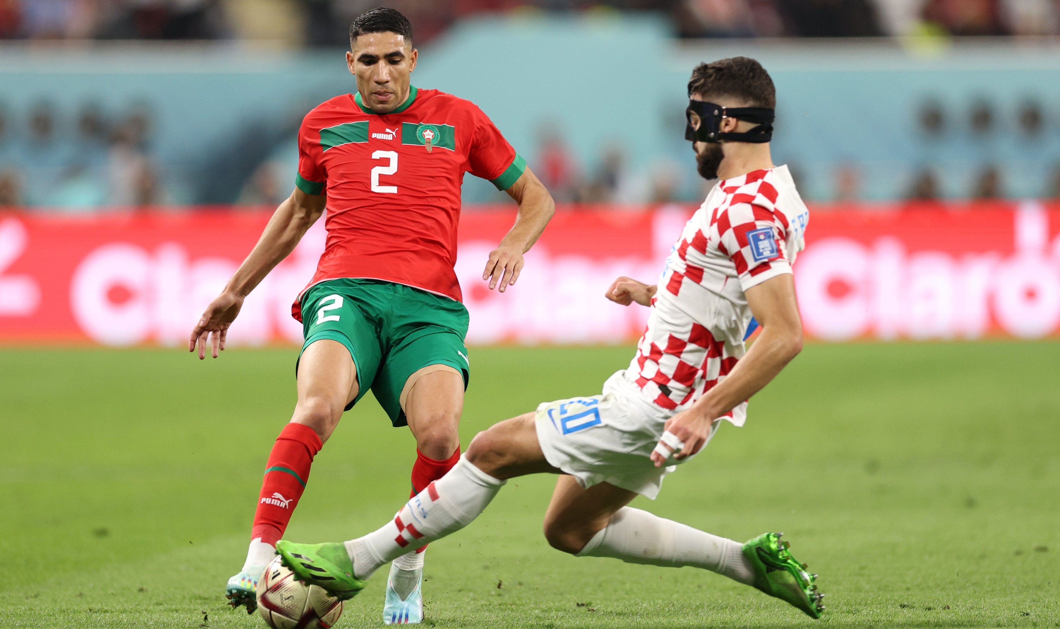 Ашраф Хакими против Йошко Гвардиола Ашраф Хакими против Йошко Гвардиола