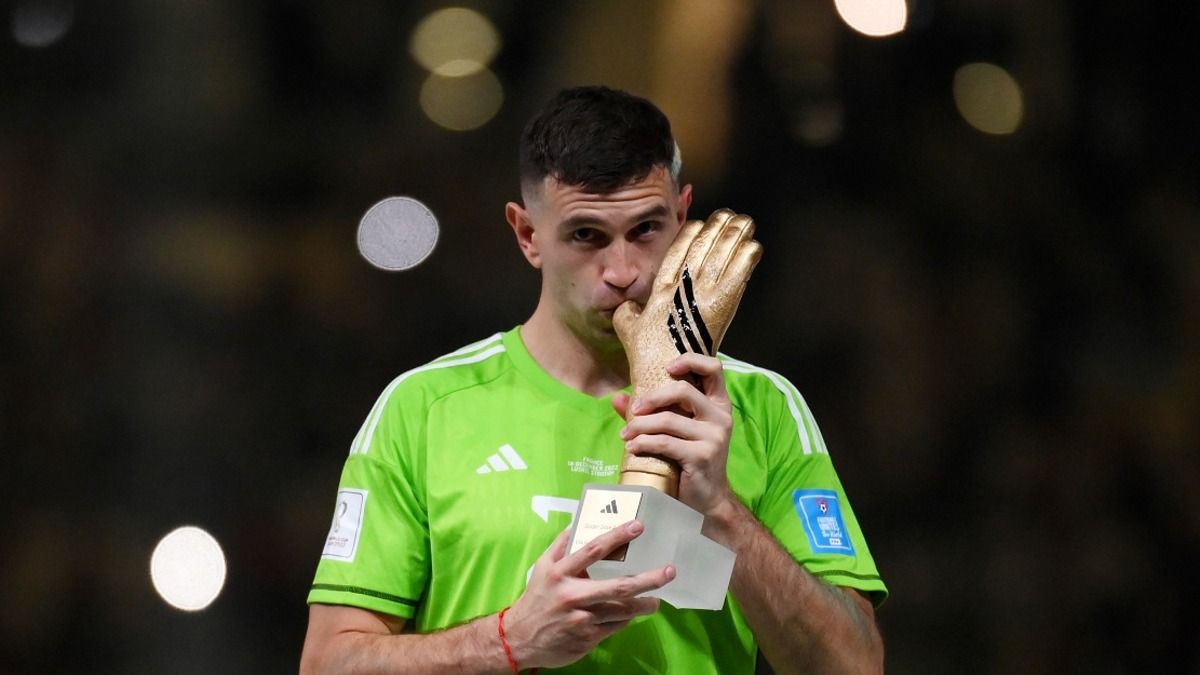 Еміліано Мартінес – найкращий воротар Еміліано Мартінес – найкращий воротар