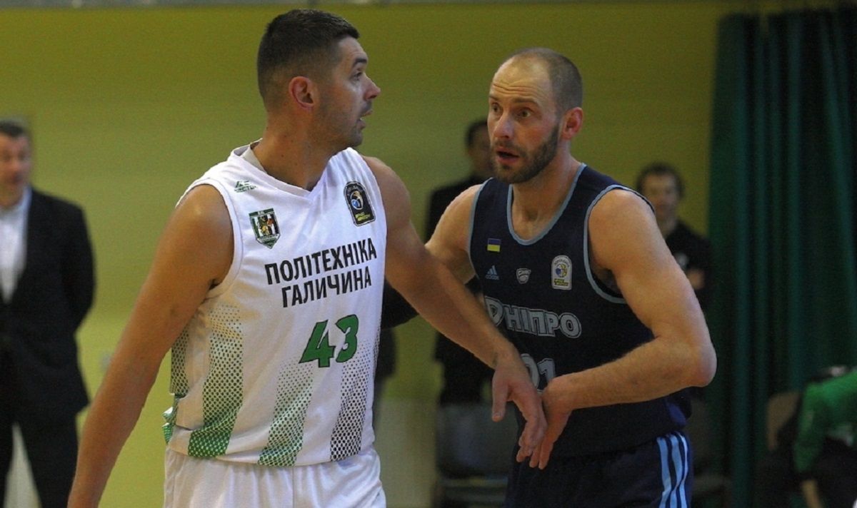 Политехника-Галичина – Днепр – скандальная концовка матча и видео Политехника-Галичина – Днепр – скандальная концовка матча и видео