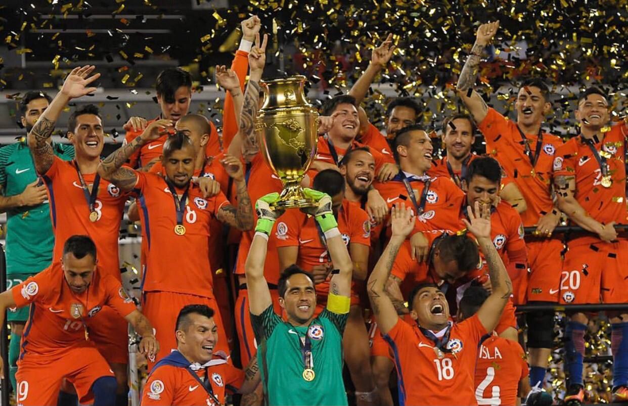 Збірна Чилі з Кубком Америки Збірна Чилі з Кубком Америки