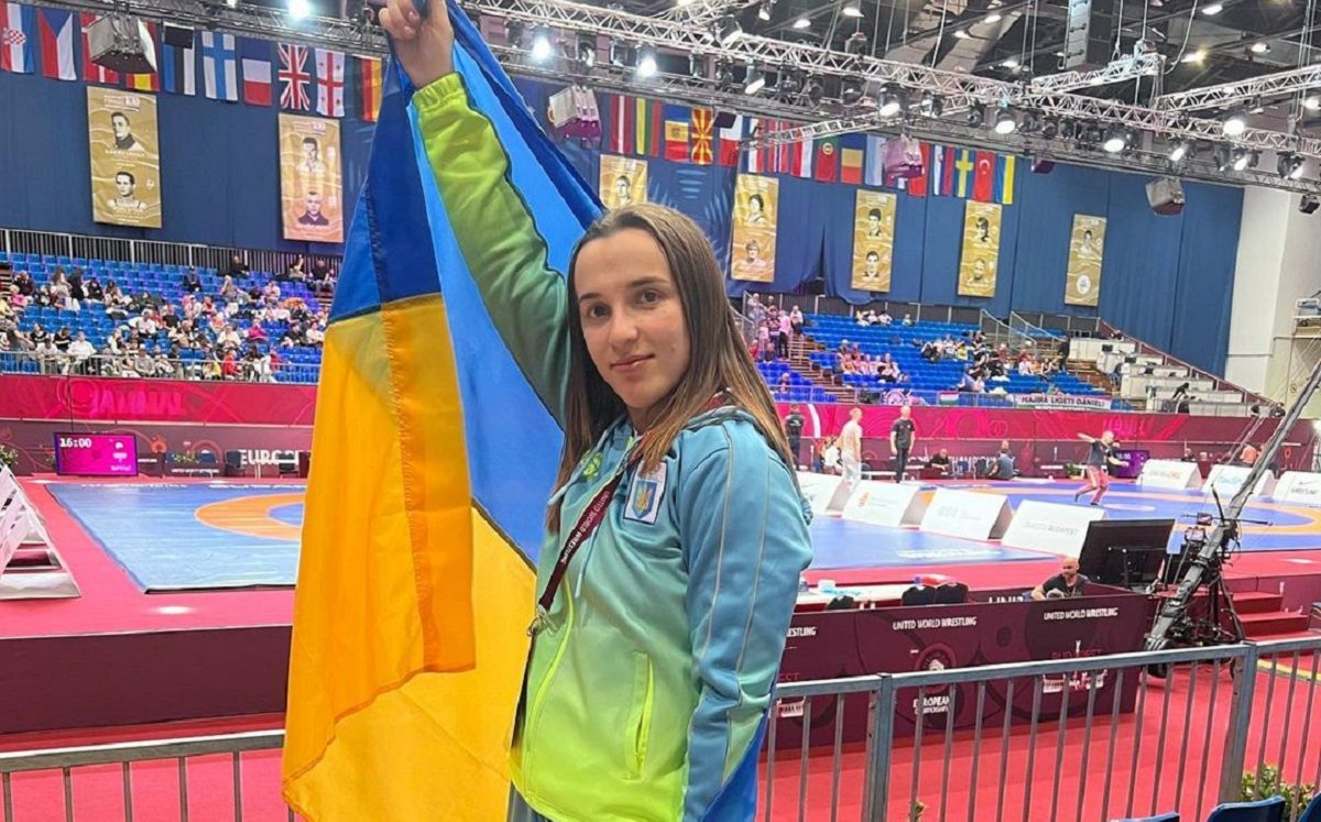 Оксана Лівач зробила фото у стилі Мессі після перемоги на Кубку світу з боротьби