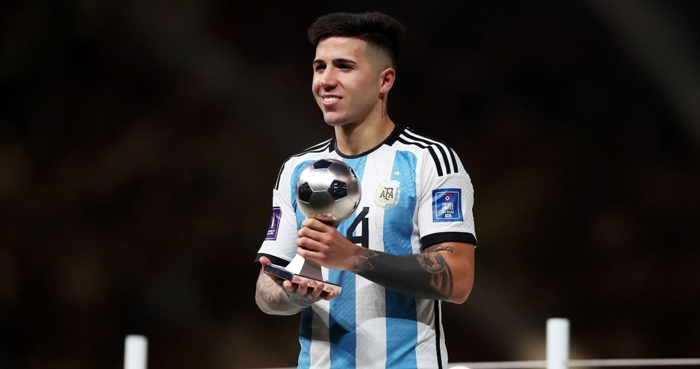 Енцо Фернандес Енцо Фернандес