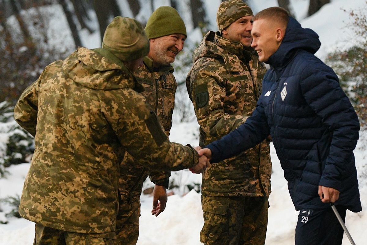 Виталий Буяльский сыграл за военных на чемпионате Украины по футзалу – фото Виталий Буяльский сыграл за военных на чемпионате Украины по футзалу – фото