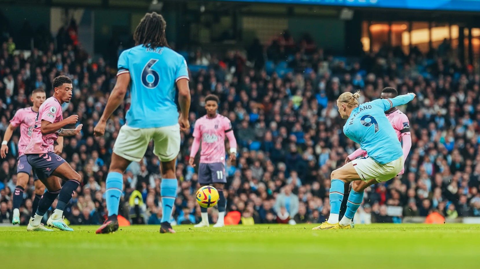 Манчестер Сіті не зумів обіграти Евертон Манчестер Сіті не зумів обіграти Евертон