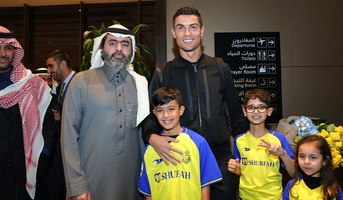 Роналду прошел медосмотр в Аль-Насре  впереди презентация на глазах 30 тысяч фанатов - 24 канал Спорт