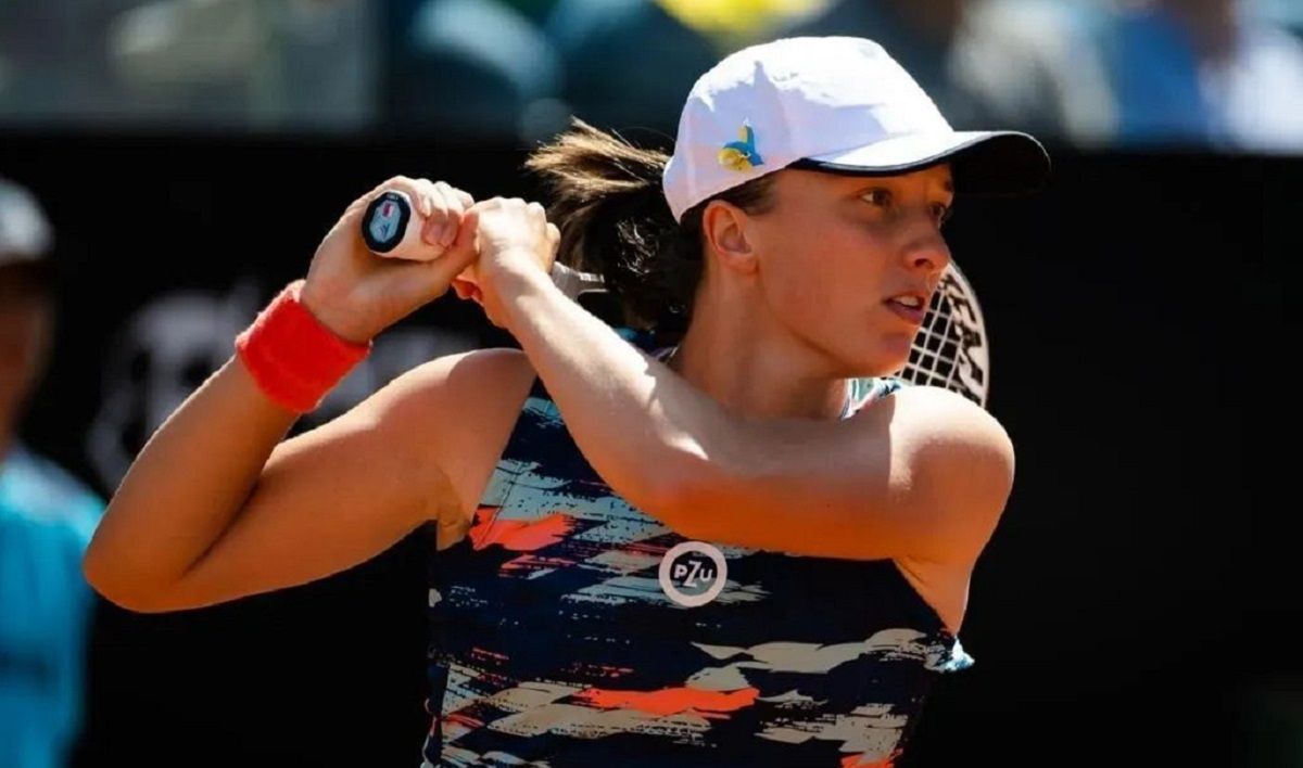 Продажа лимитированных футболок от Иги Швентек в поддержку Украины. Продажа лимитированных футболок от Иги Швентек в поддержку Украины.