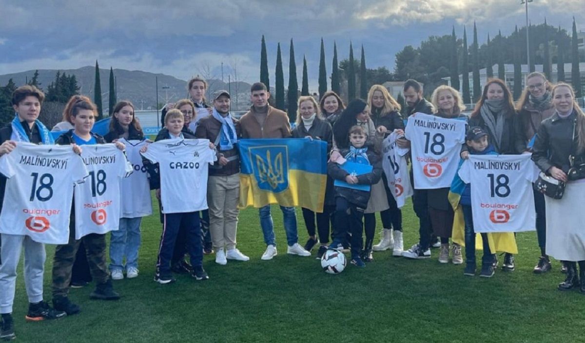 Руслан Маліновський зустрівся із українцями у Марселі Руслан Маліновський зустрівся із українцями у Марселі