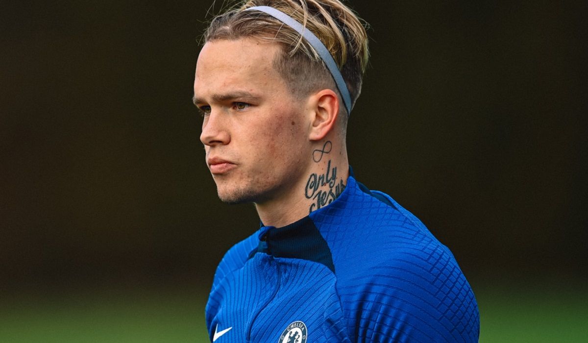 Ліверпуль – Челсі – постер матчу з Михайлом Мудриком Ліверпуль – Челсі – постер матчу з Михайлом Мудриком