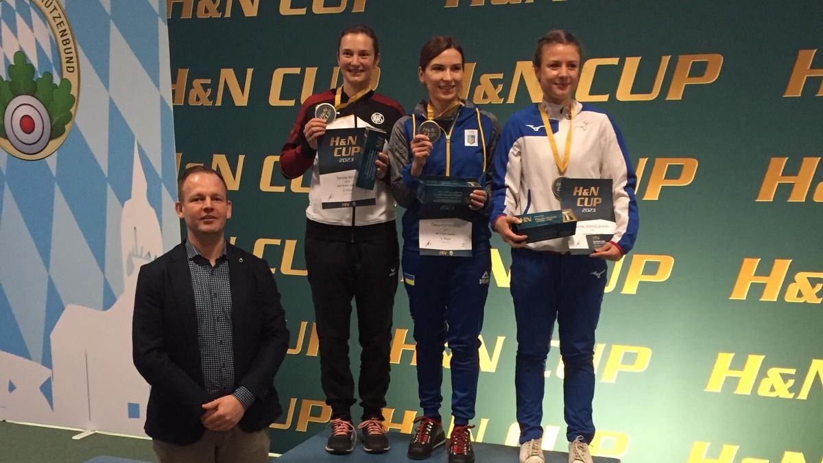 Олена Костевич – тріумфатор турніру Олена Костевич – тріумфатор турніру