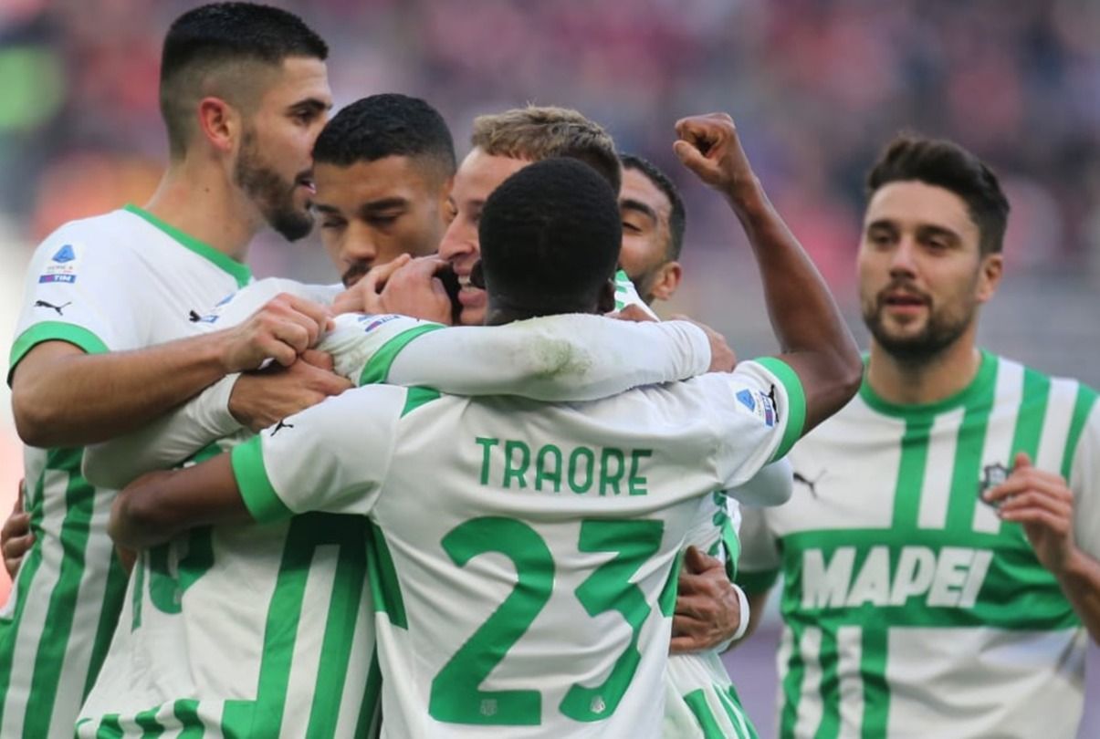 Сассуоло разгромил Милан Сассуоло разгромил Милан