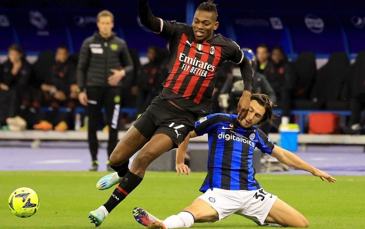 Милан проиграл Интеру в матче за Суперкубок Италии Милан проиграл Интеру в матче за Суперкубок Италии