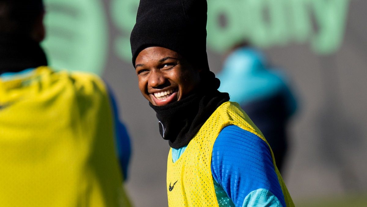 Ансу Фати заинтересовал топ-клубы Европы – кто хочет подписать звезду Барселоны Ансу Фати заинтересовал топ-клубы Европы – кто хочет подписать звезду Барселоны