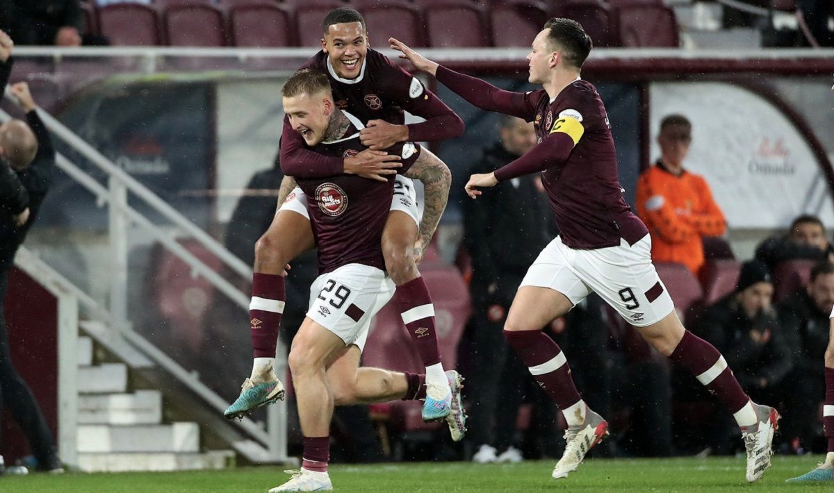 Хартс – Данди Юнайтед – гол из центра поля от Гамфриса Хартс – Данди Юнайтед – гол из центра поля от Гамфриса