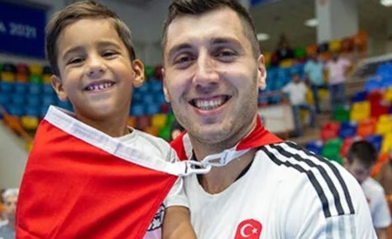 Джамал Кутахья с сыном Джамал Кутахья с сыном