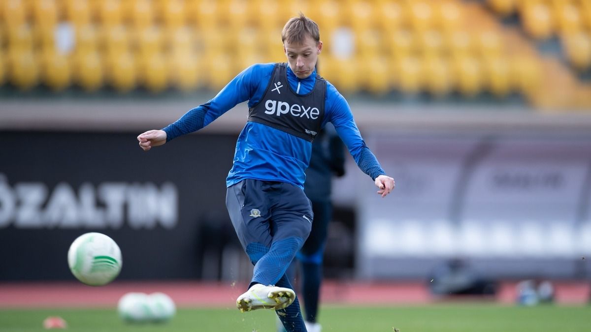 Дніпро-1 підписав контракти з двома гравцями Металіста - подробиці Дніпро-1 підписав контракти з двома гравцями Металіста - подробиці