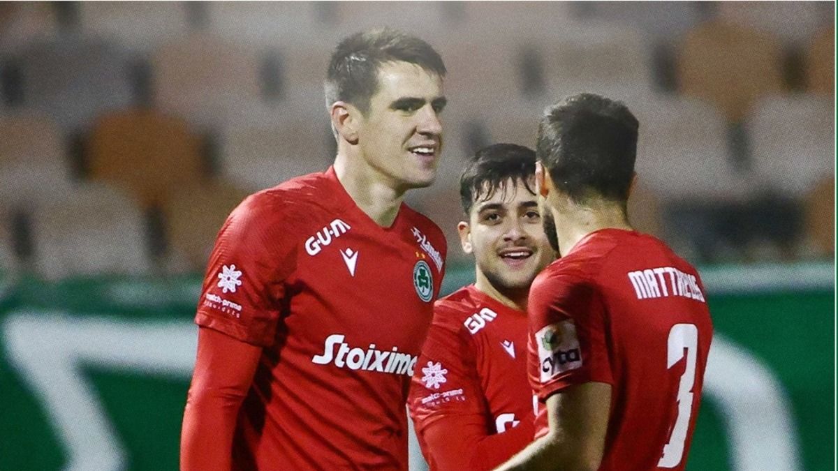 Олимпиакос Омония видео голевой передачи Беседина Олимпиакос Омония видео голевой передачи Беседина