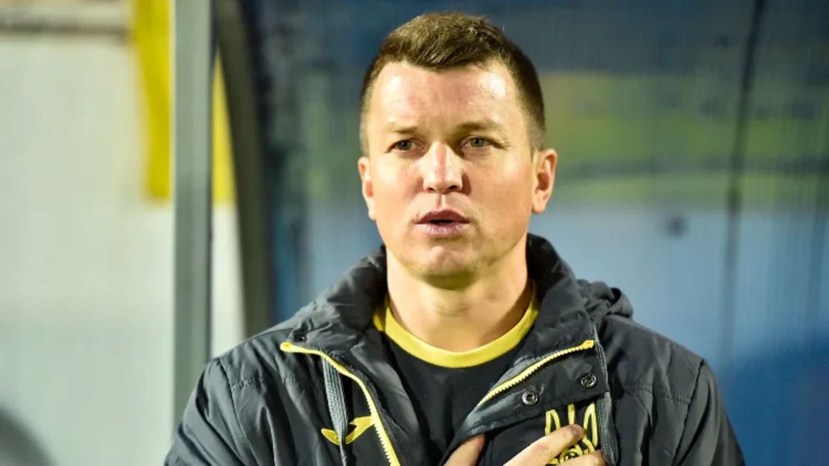 Ротань назвал своих помощников в сборной и кандидатов на матч с Англией Ротань назвал своих помощников в сборной и кандидатов на матч с Англией