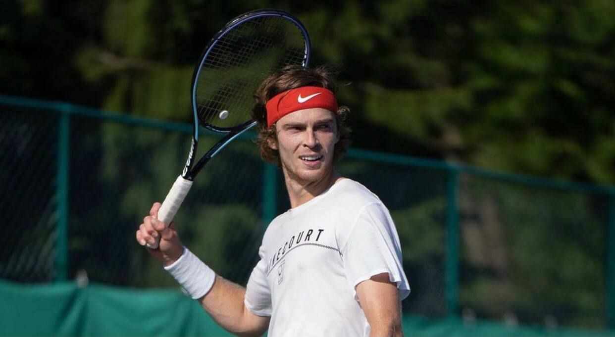 Участник финала россиянин Андрей Рублев Участник финала россиянин Андрей Рублев