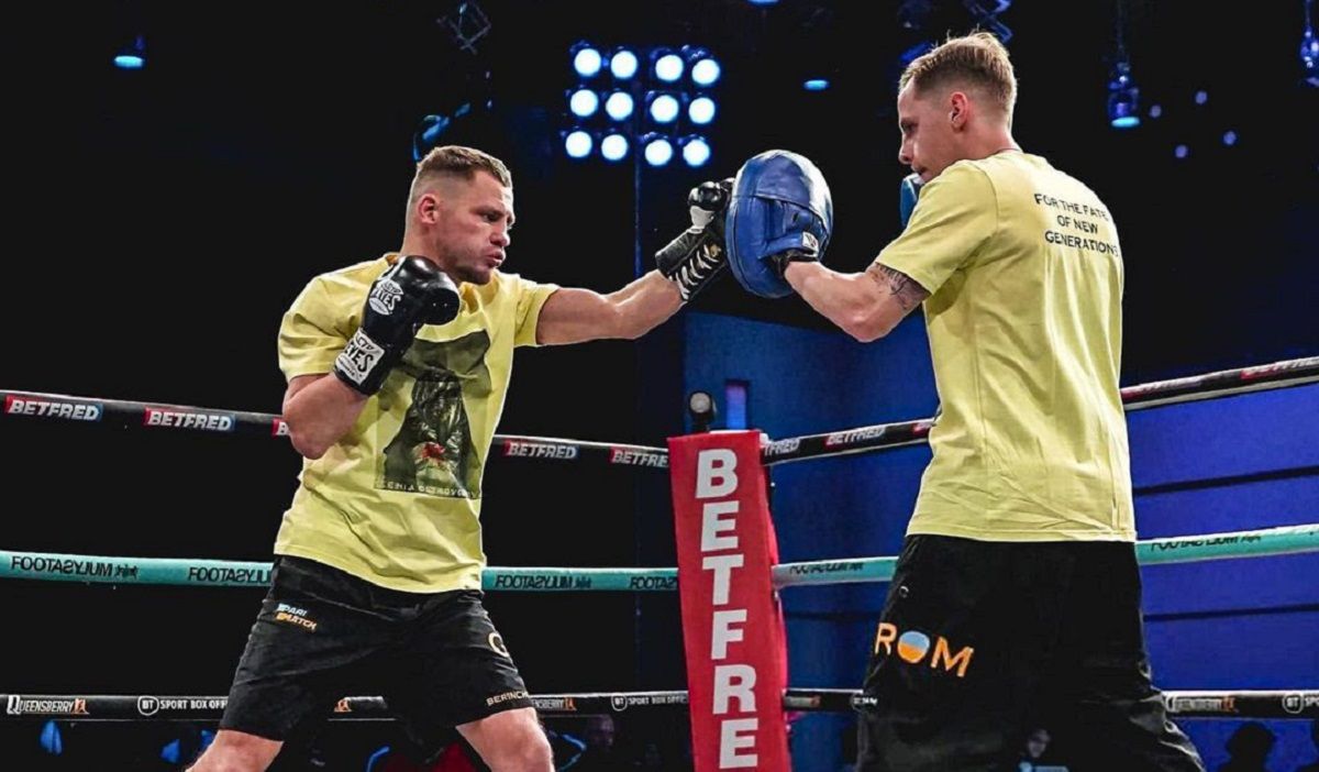 Денис Берінчик та Єгор Голуб фінансово допомогли Трибуні Героїв Денис Берінчик та Єгор Голуб фінансово допомогли Трибуні Героїв