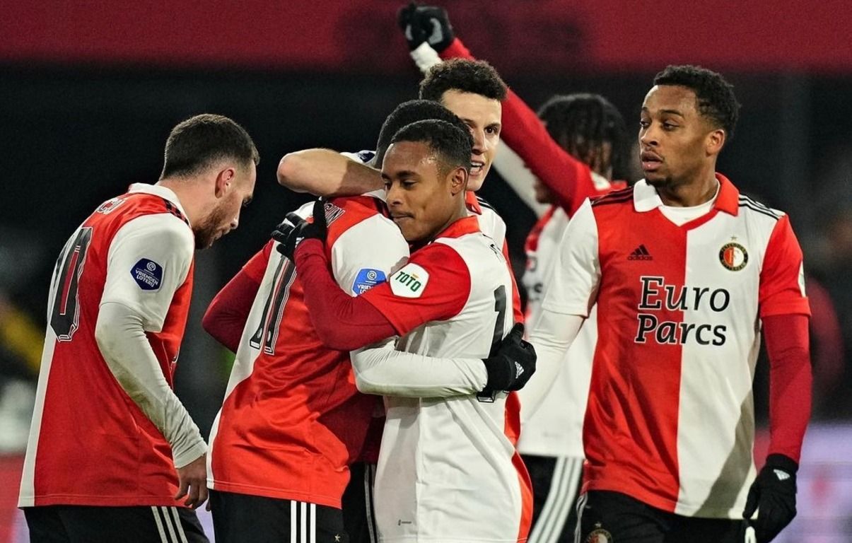 Фейеноорд – соперник Шахтера в Лиге Европы Фейеноорд – соперник Шахтера в Лиге Европы