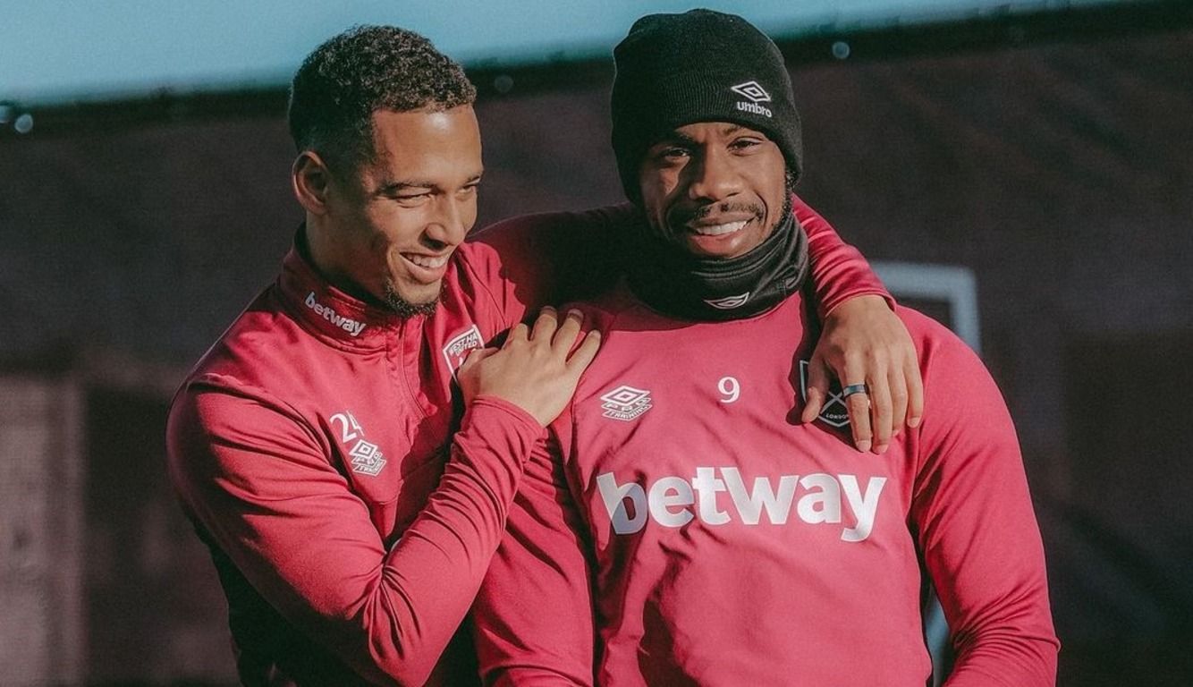 Майкл Антоніо (праворуч) Майкл Антоніо (праворуч)