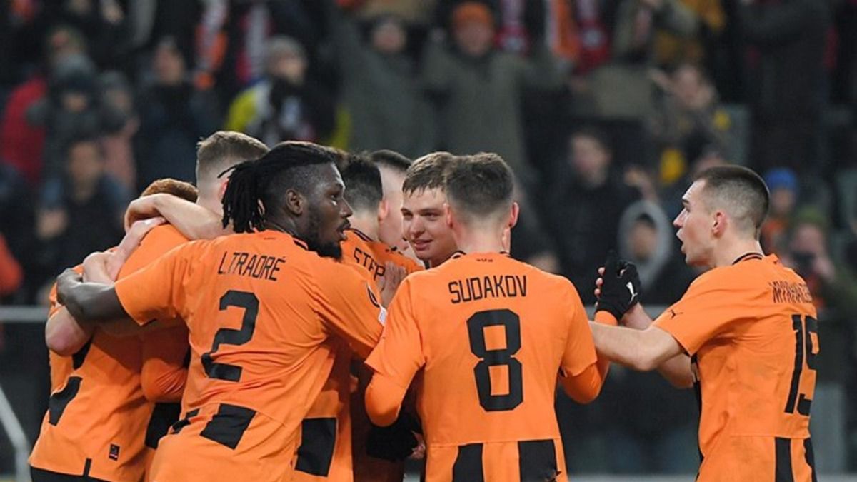 Стартовий склад Шахтаря на матч Ліги Європи 2022/23 проти Феєнорда Стартовий склад Шахтаря на матч Ліги Європи 2022/23 проти Феєнорда