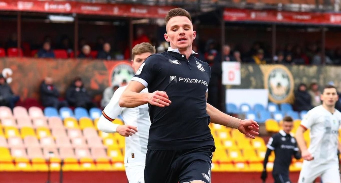 Кривбас у спеціальній формі на матч з Шахтарем Кривбас у спеціальній формі на матч з Шахтарем